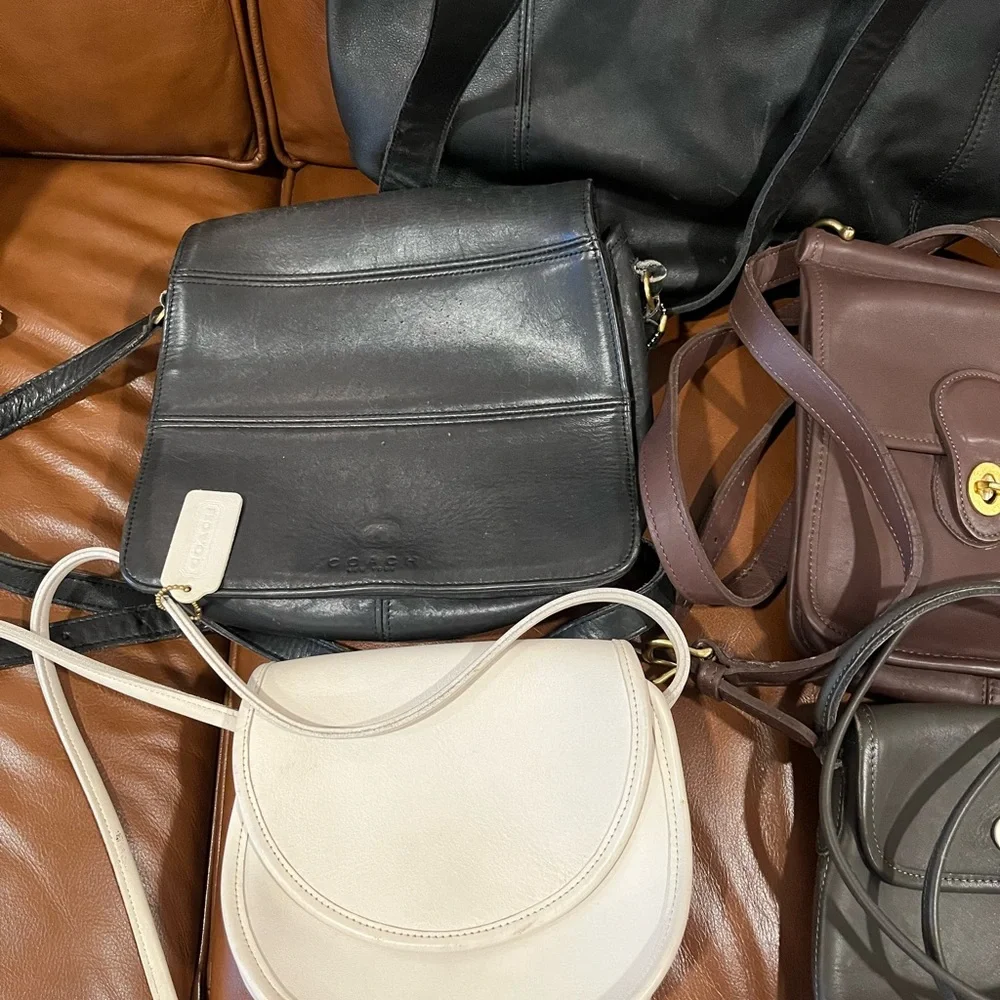 8 Vintage Coach leather Bags - Picture 2 of 9